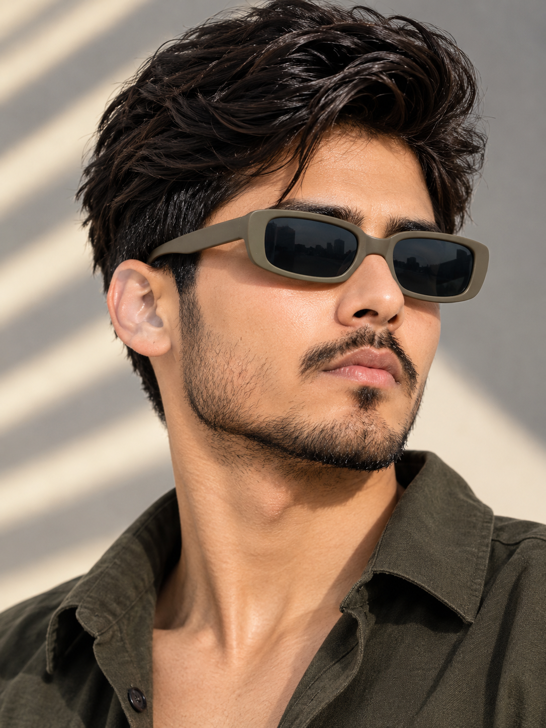 TREDVIBE Sleek Unisex Sunglasses – UV Protected Eyewear for Men & Women