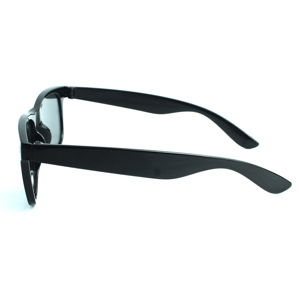 TREDVIBE Chic Unisex Sunglasses – UV Protected Eyewear for Men & Women