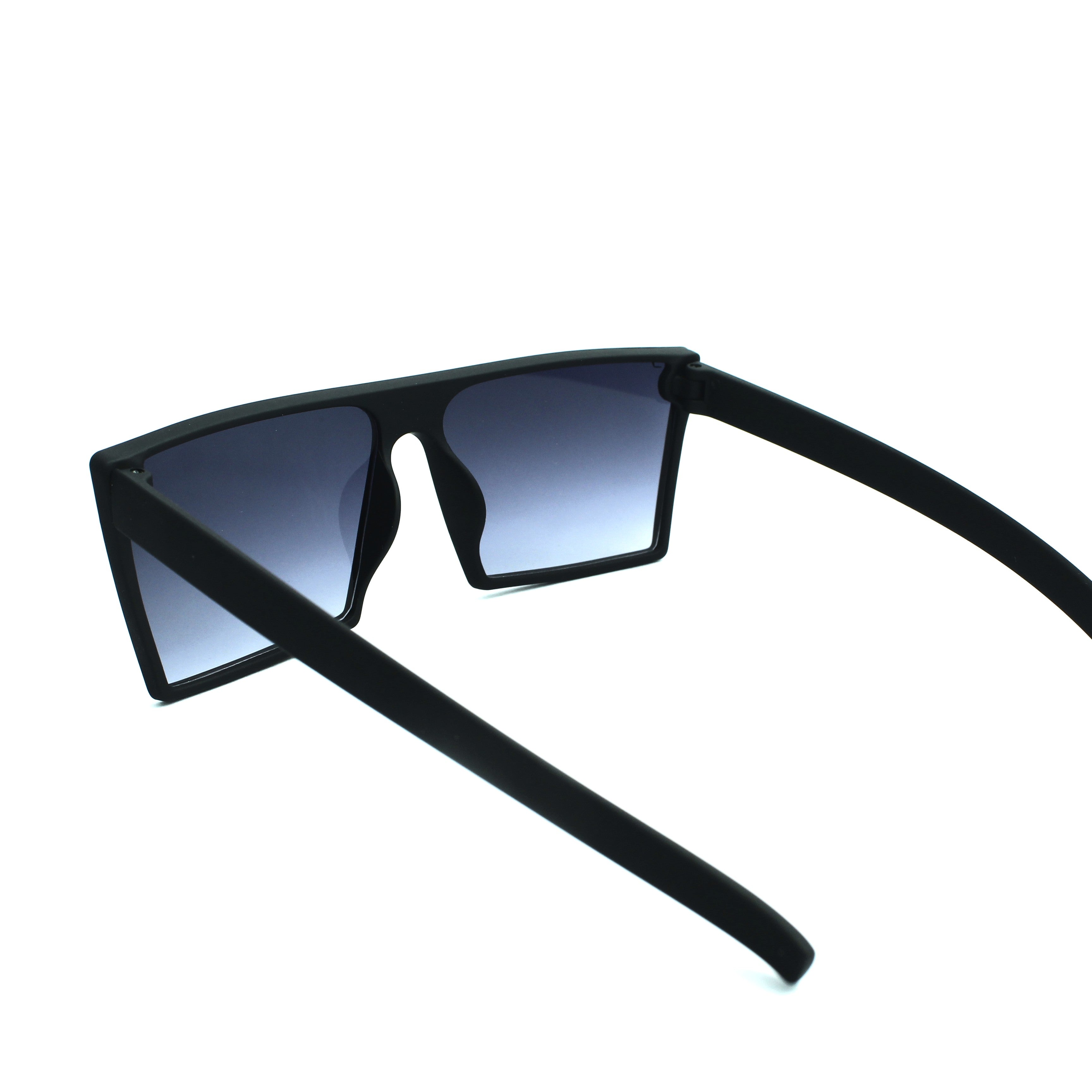 TREDVIBE Elegant Unisex Sunglasses – UV Protected Eyewear for Men & Women