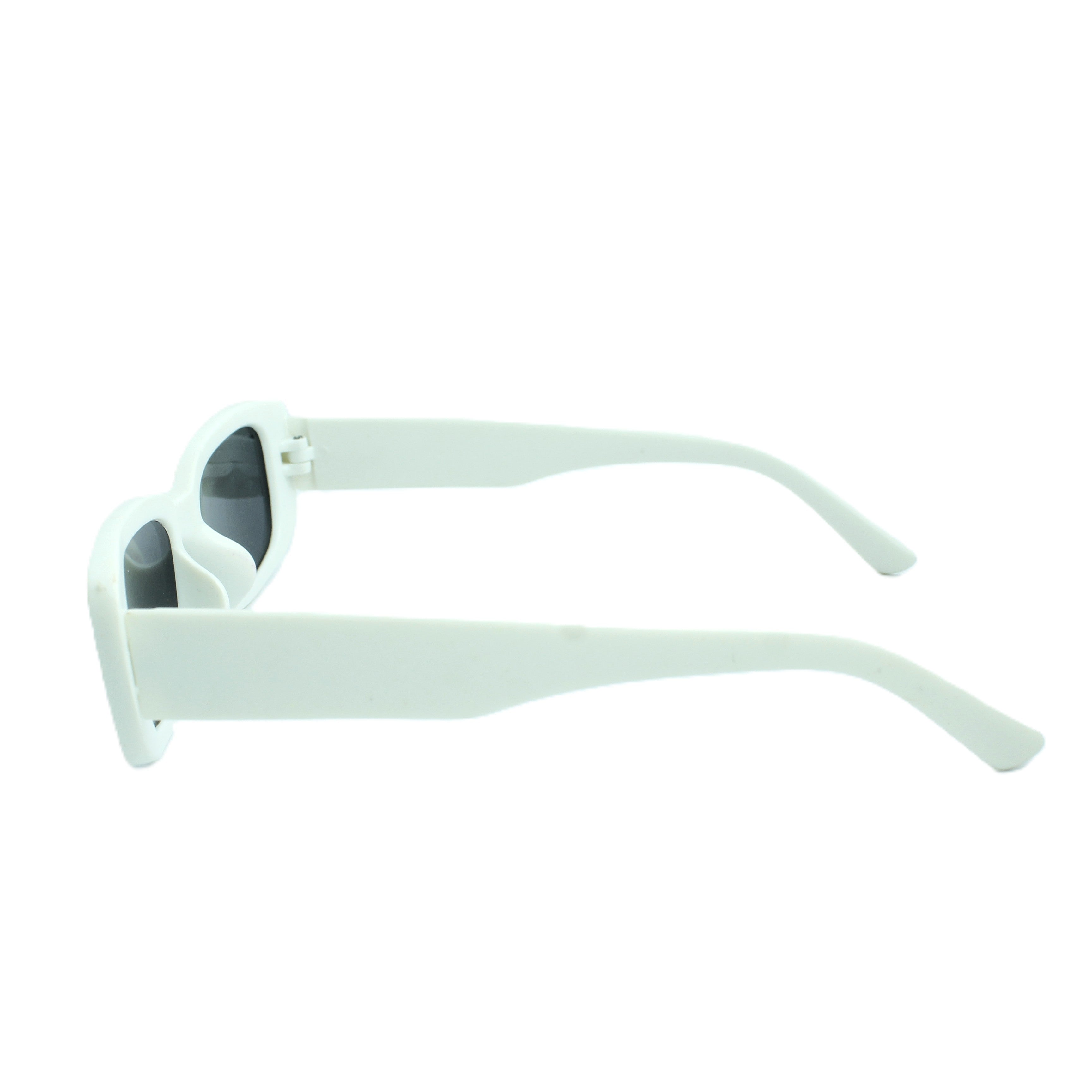 TREDVIBE Sleek Unisex Sunglasses – UV Protected Eyewear for Men & Women